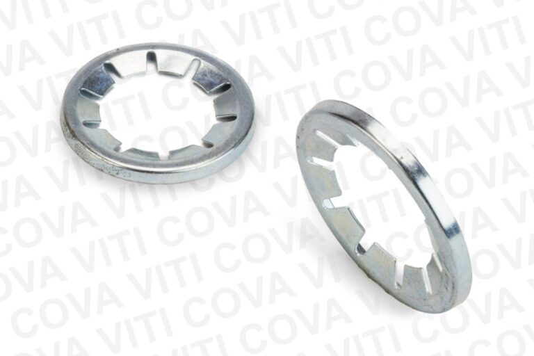 Fissatori per alberi o per fori